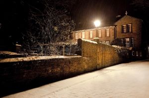 haworth first snow november 27 2010  245 am image 5 sm.jpg